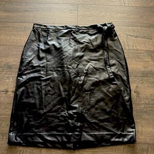 Anne Klein Faux Leather skirt